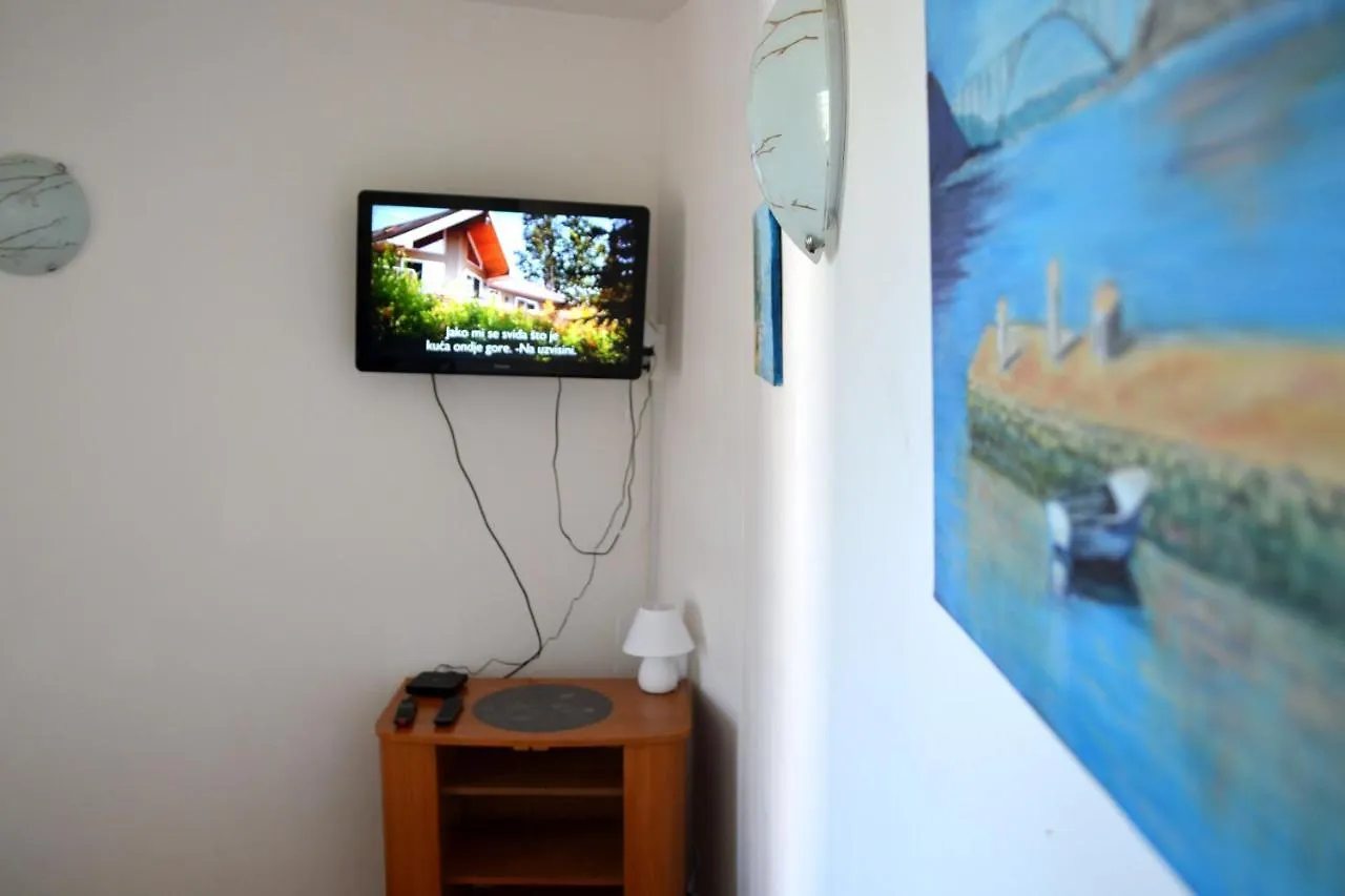 Bright And Charming Studio Apartment 리예카