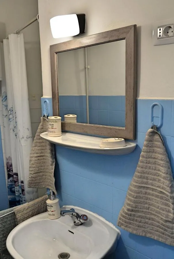 Bright And Charming Studio Apartment 리예카